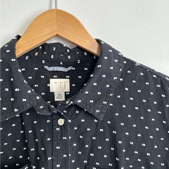 A New Day Women’s XL Button Shirt Textured Dots Cotton‎ Long Sleeve Artsy - Picture 3 of 10